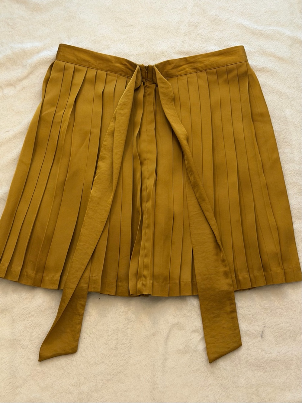 GAP Pleated Mini Skirt in Mustard Yellow - Picture 3 of 3